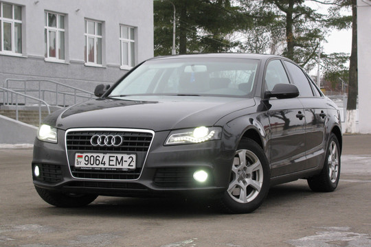 Audi-A4, 2010 г.в, 2.0TDI, АКПП