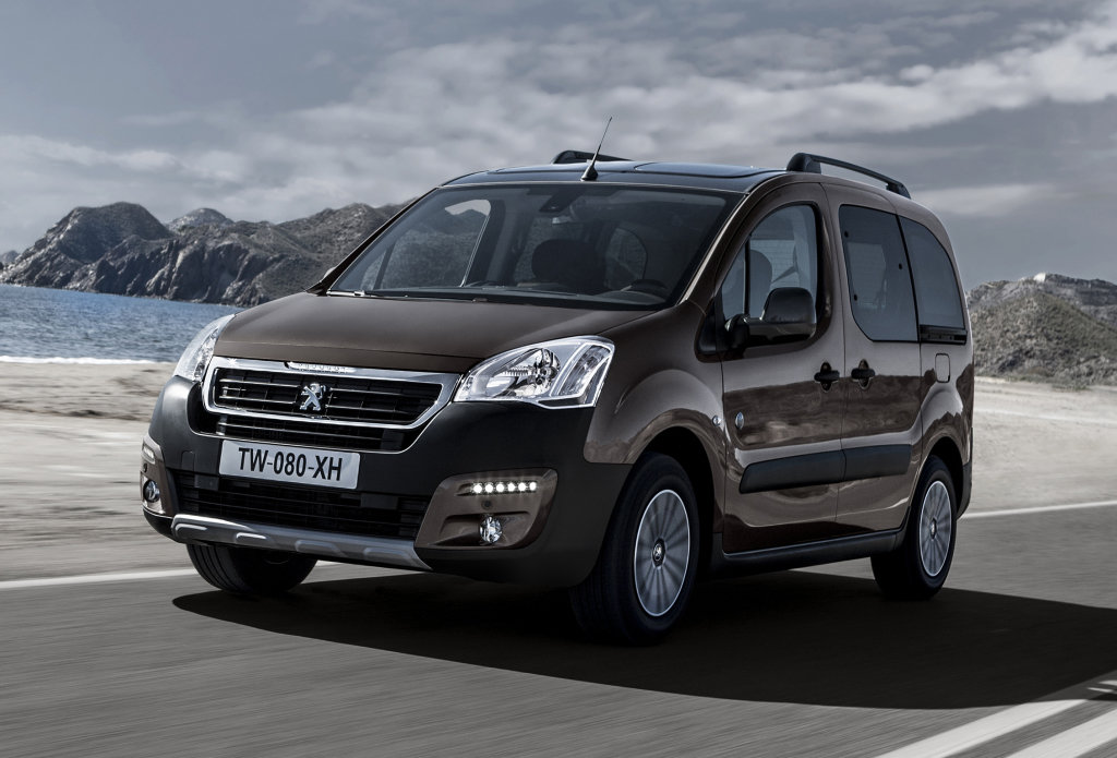 nuzhen avtomobil dlya semi i dlya biznesa eto peugeot partner