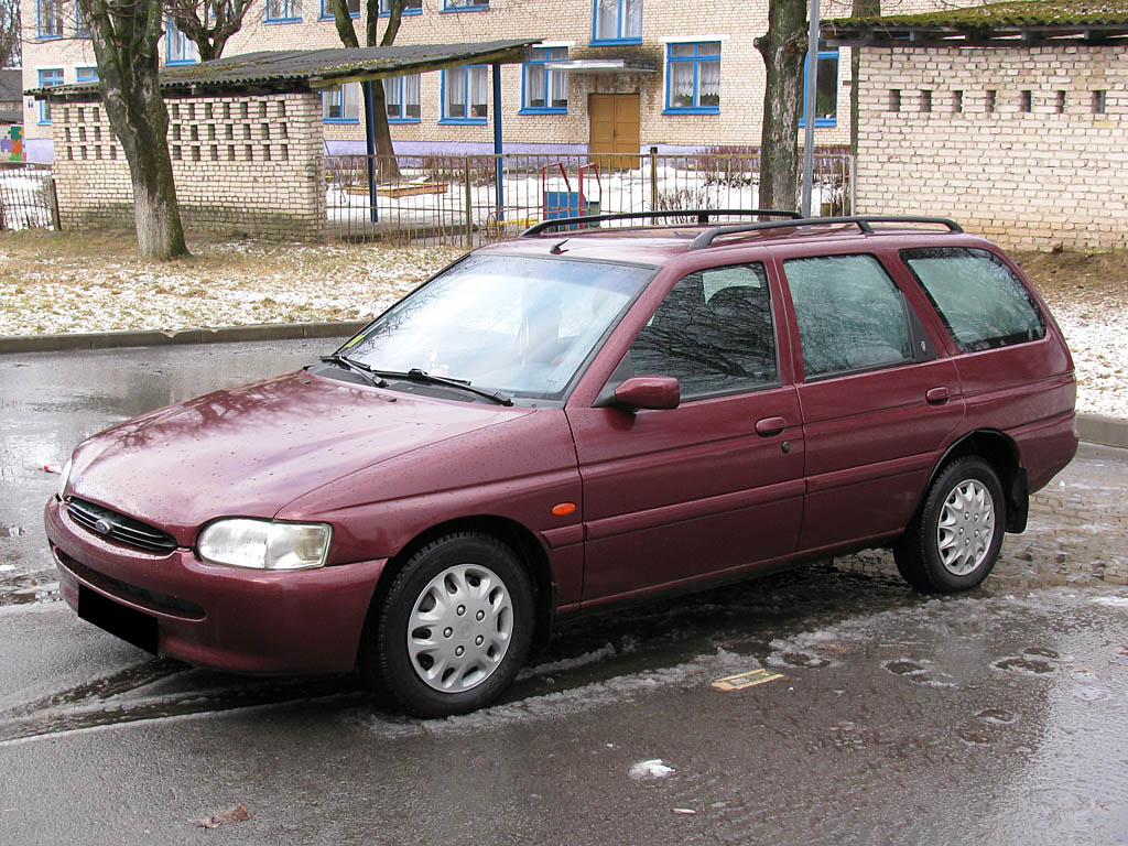 Форд-Эскорт, 1995 г.в, 1.6Б, 16V, 5-МКПП, по запчастям