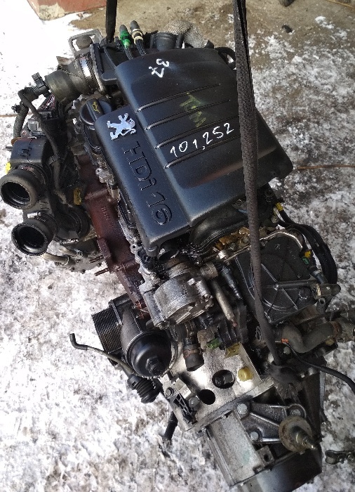 Двигатель ДВС Citroen Berlingo 9HZ DV6TED4 дизель