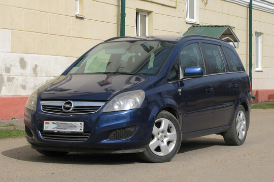 Opel Zafira B Рестайлинг, 7 мест, 2010 г.в, 1.7D, 6-МКПП