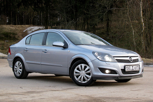 Opel-Astra H Cosmo, 2008 г.в, 1.6Б, 5-МКПП
