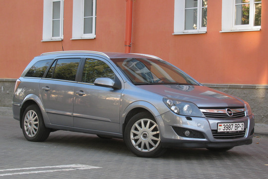 Opel-Astra H Рестайлинг Cosmo, 2009 г.в, 1.7CDTI, 6-МКПП