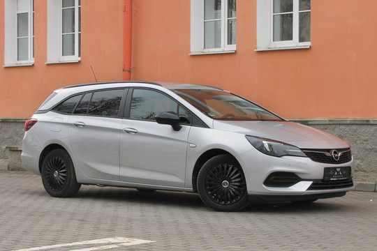 Opel-Astra K Рестайлинг, 2021 г.в, 1.5D, 6-МКПП Opel-Astra K Рестайлинг, 2021 г.в, 1.5D, 6-МКПП