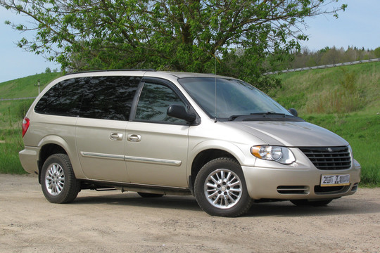 Chrysler-Town & Country Touring, 2005 г.в, 3.3Г/Б, АКПП