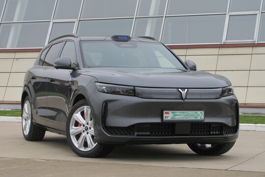 Voyah Free+, 09.2025 г.в, 1.5 бензин/гибрид, 4х4, АКПП