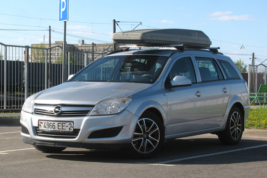 Opel-Astra H, 2009 г.в, 1.6Б, 5-МКПП
