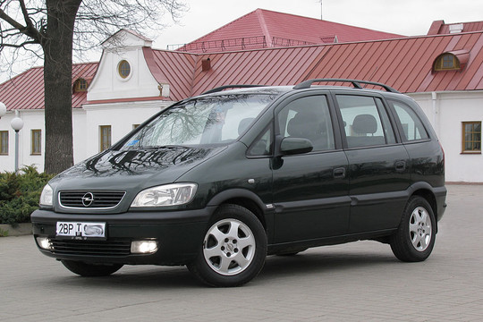 Opel-Zafira, 2000 г.в, 1.8Б, 5-МКПП