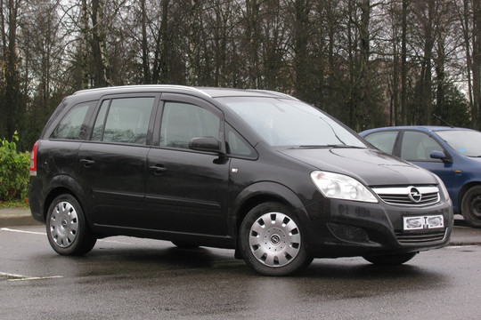 Opel-Zafira, 2009 г.в, 1.7CDTI, 6-МКПП